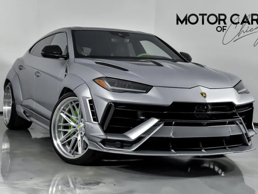 2023 Lamborghini Urus S photo 1