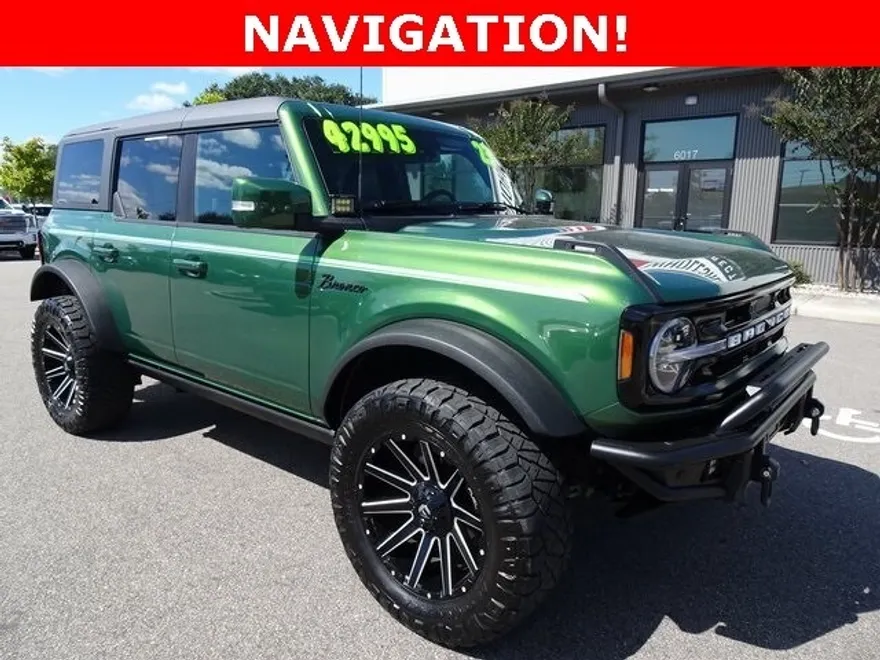 2023 Ford Bronco Outer Banks photo 1