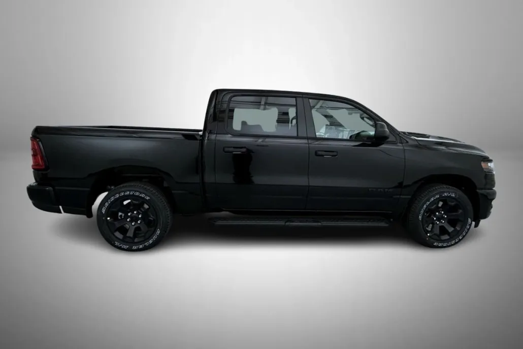 2025 Ram 1500 Tradesman photo 1