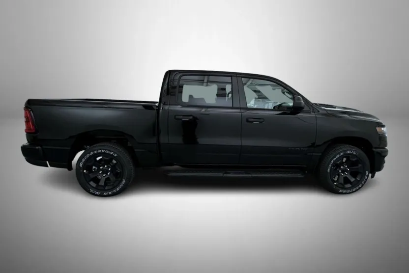 2025 Ram 1500 Tradesman photo 1