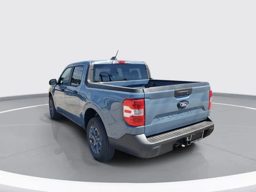 2025 Ford Maverick XLT photo 1