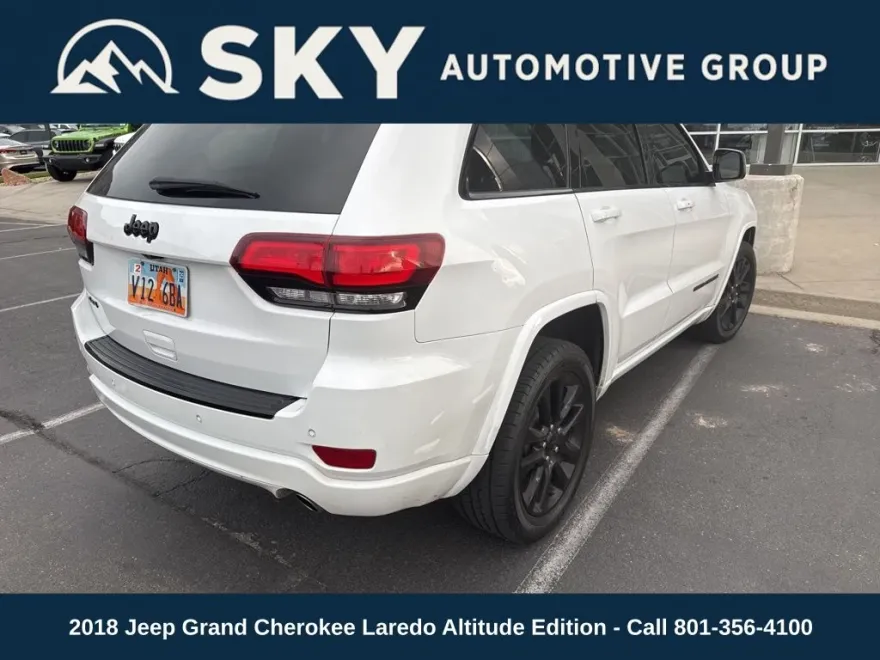 2018 Jeep Grand Cherokee Laredo photo 1