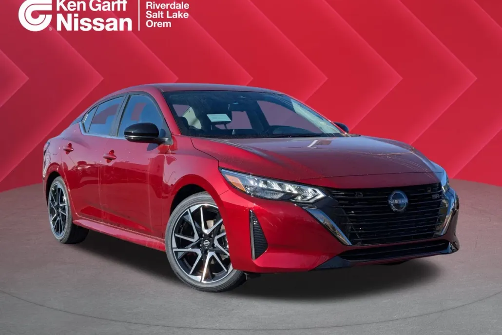 2025 Nissan Sentra SR photo 1