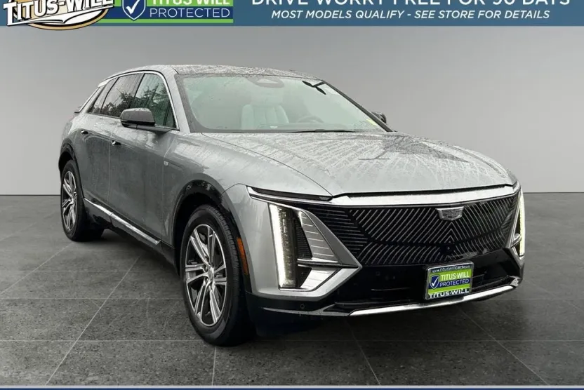 2024 Cadillac Lyriq Luxury photo 1