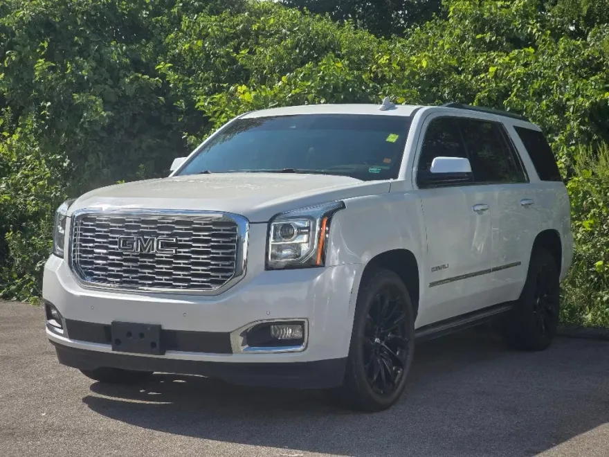 2017 Gmc Yukon Denali photo 1