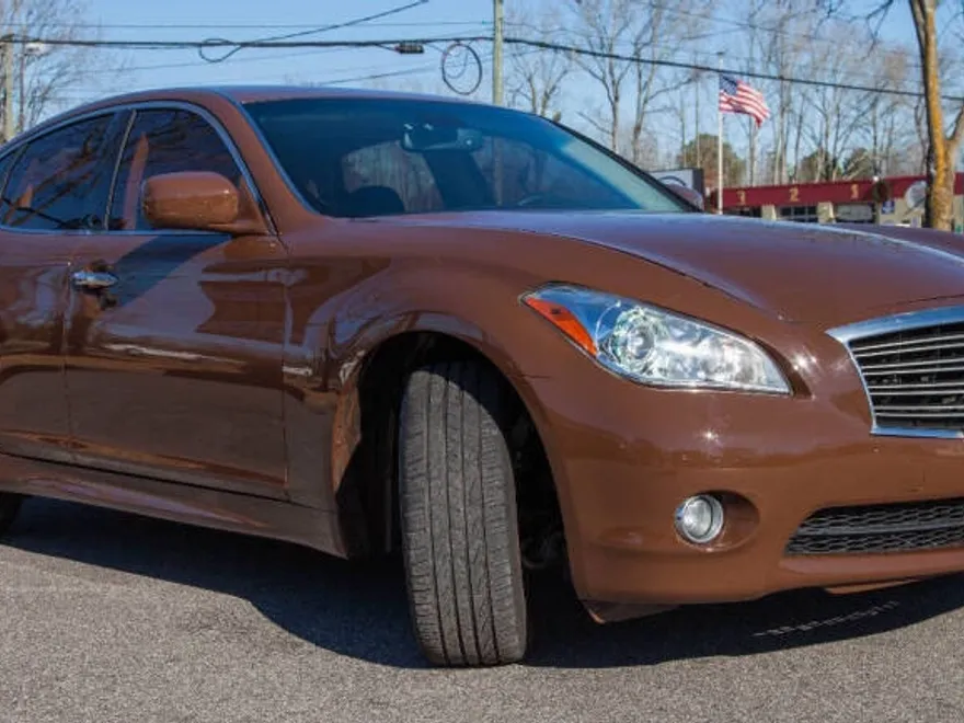 2014 Infiniti Q70 photo 1