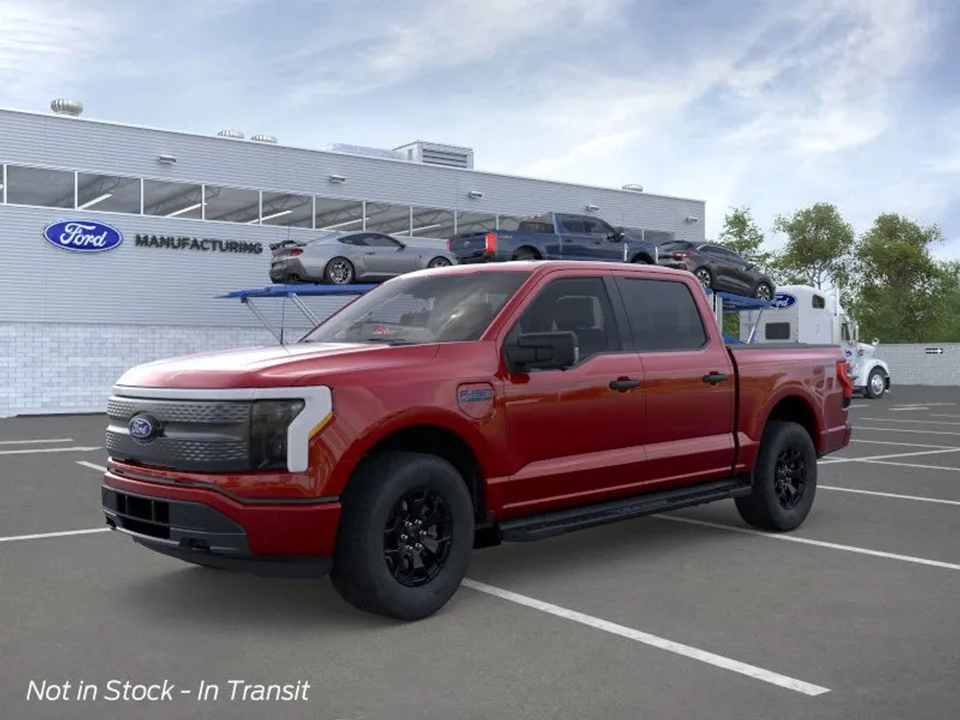 2025 Ford F-150 Lightning XLT photo 1