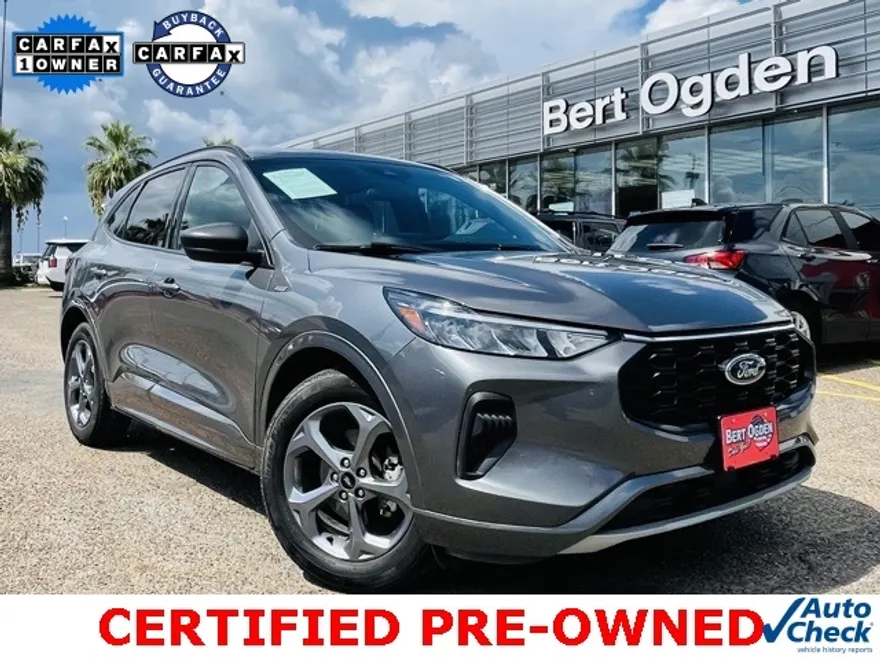 2023 Ford Escape ST-Line photo 1