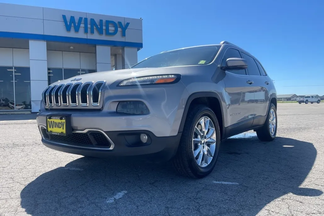 2016 Jeep Cherokee Limited photo 1