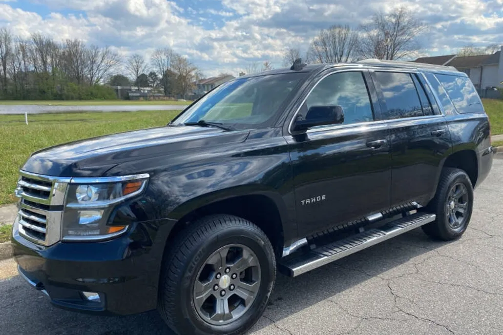 2015 Chevrolet Tahoe LT photo 1