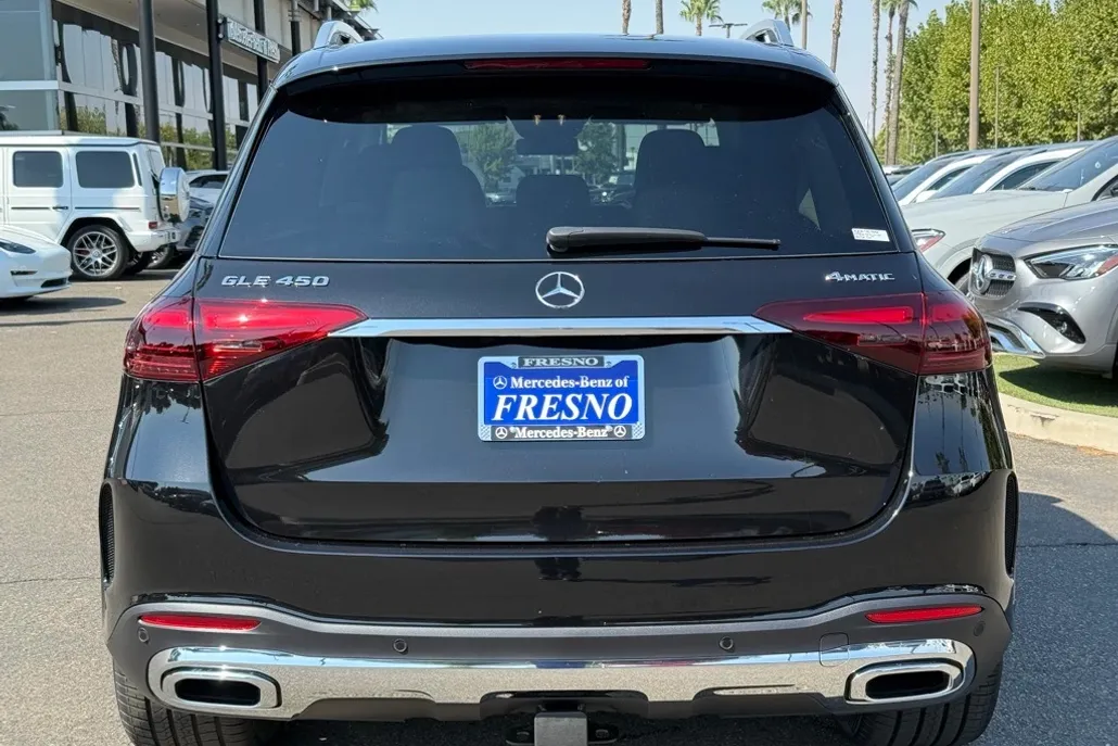 2026 Mercedes Benz GLE 450 4MATIC photo 1