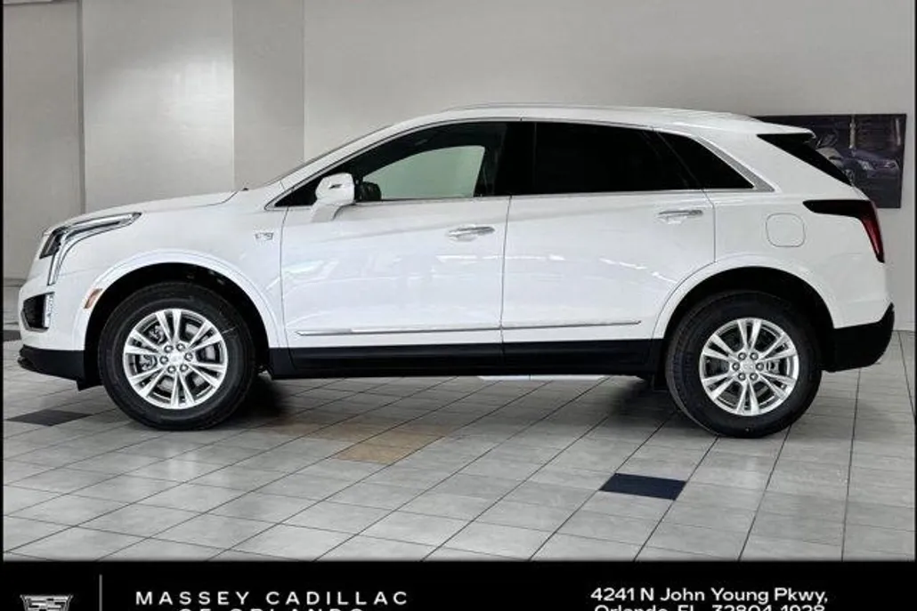 2025 Cadillac XT5 Luxury photo 1