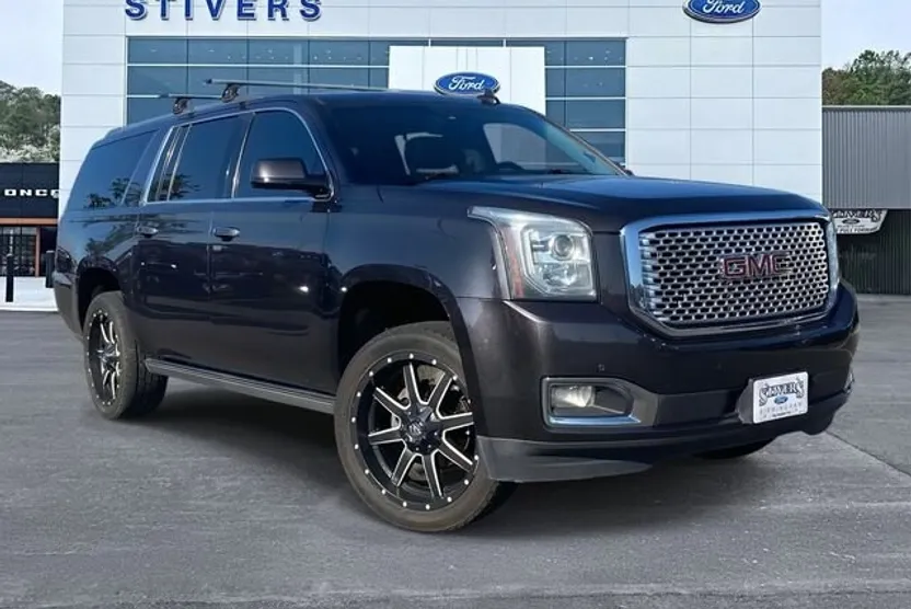 2017 Gmc Yukon XL Denali photo 1