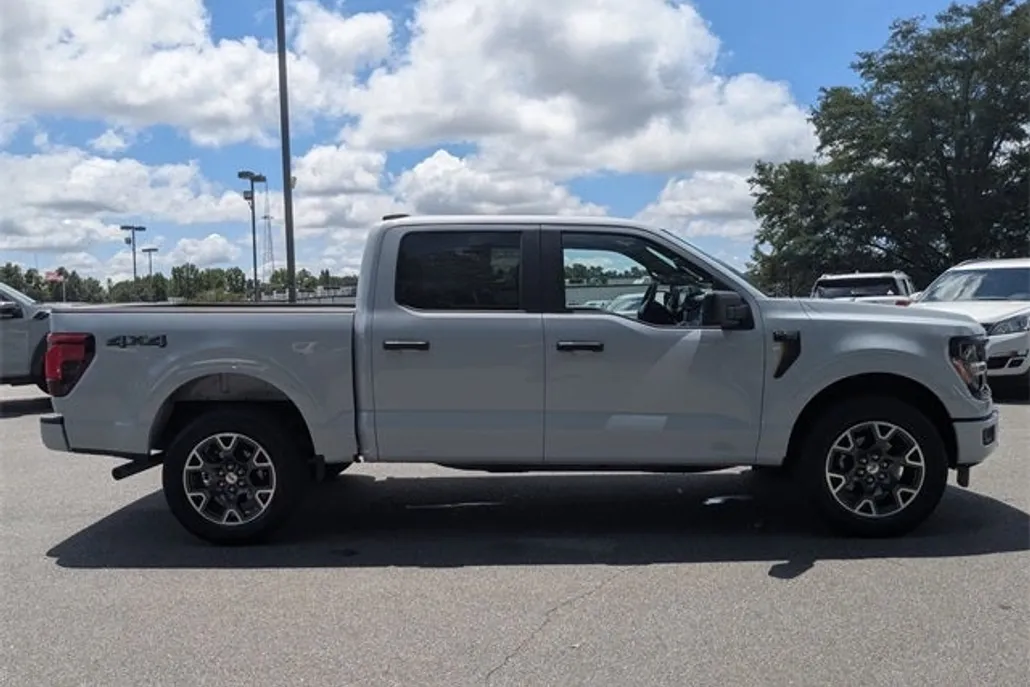 2025 Ford F-150 STX photo 1