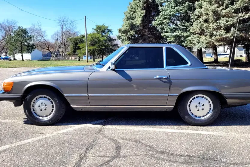 1985 Mercedes Benz 380 photo 1