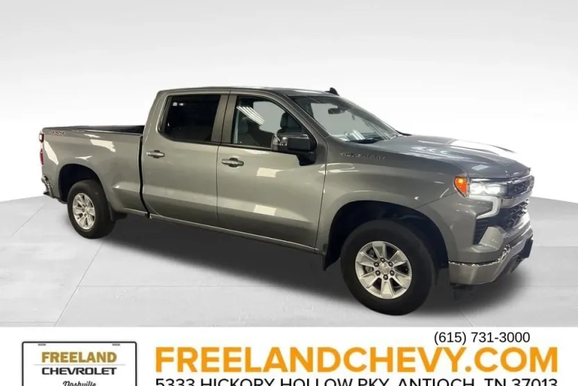 2023 Chevrolet Silverado 1500 LT photo 1