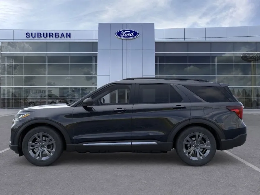 2025 Ford Explorer photo 1