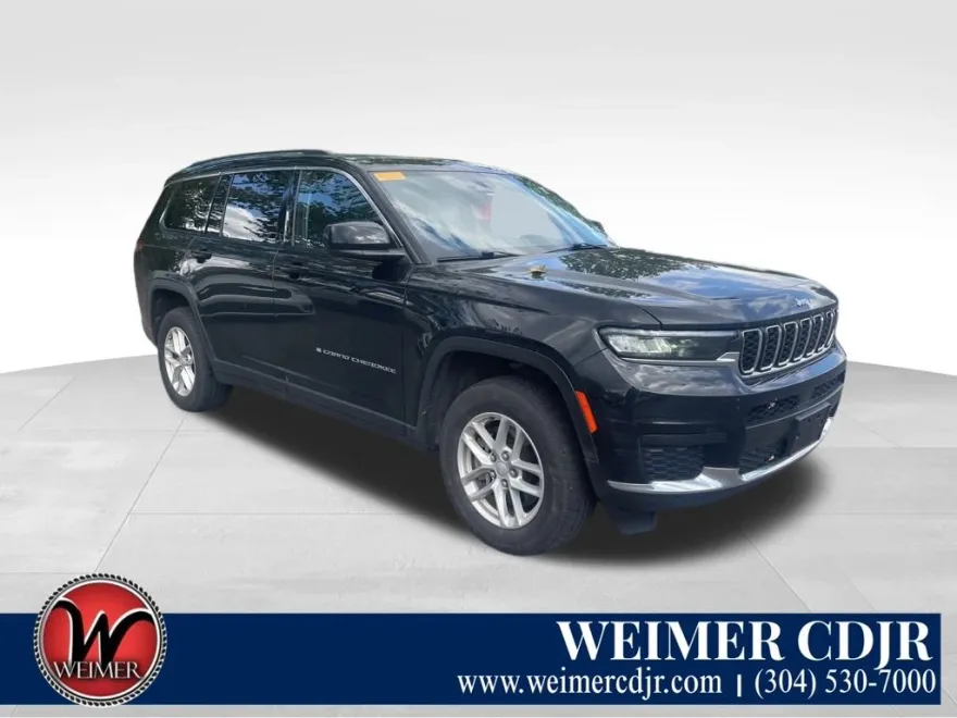 2023 Jeep Grand Cherokee Laredo photo 1