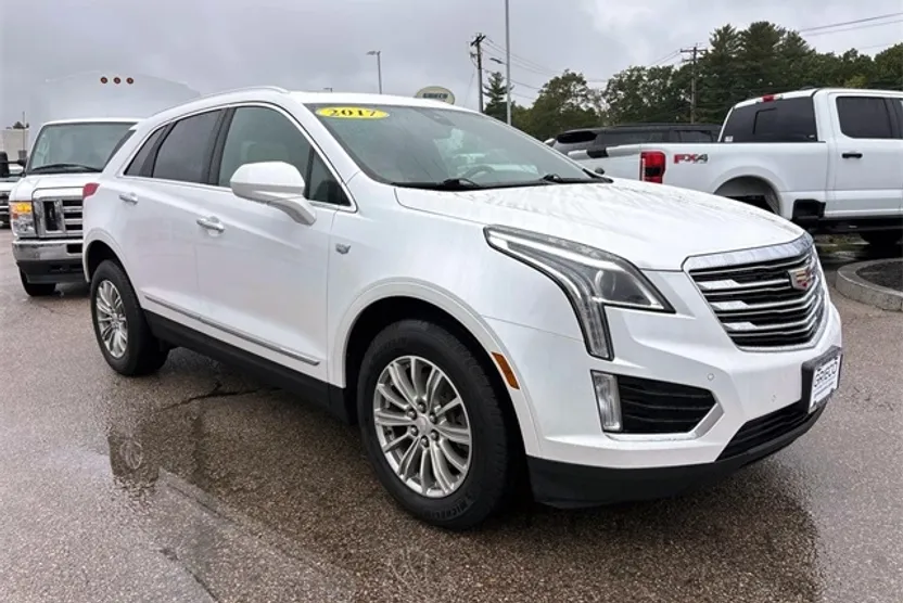 2017 Cadillac XT5 Luxury photo 1