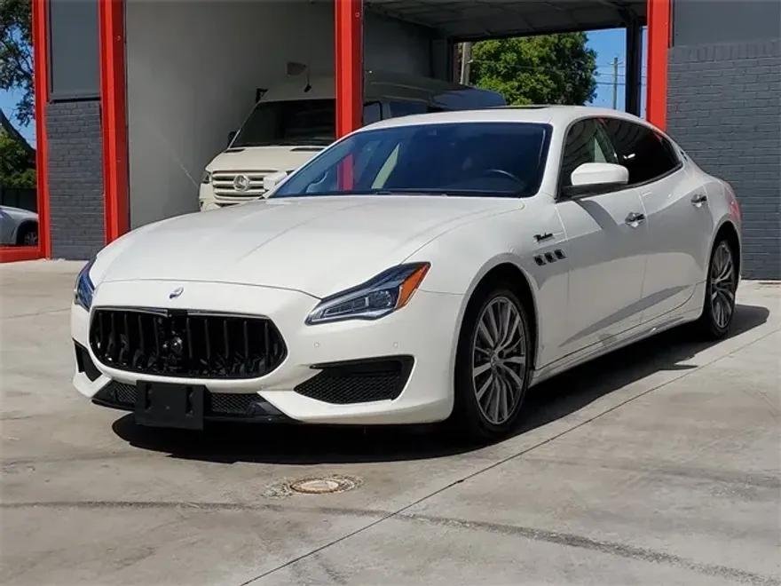 2022 Maserati Quattroporte Modena photo 1