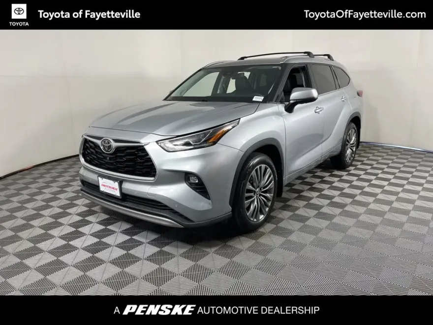 2021 Toyota Highlander Platinum photo 1