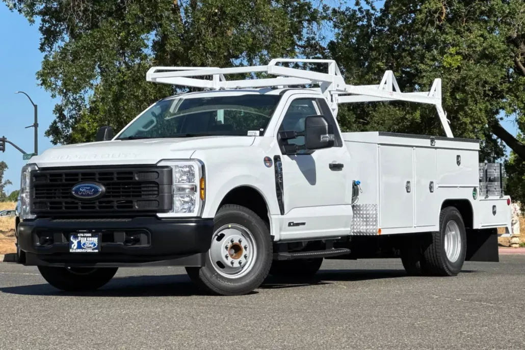 2025 Ford F-350 XL photo 1