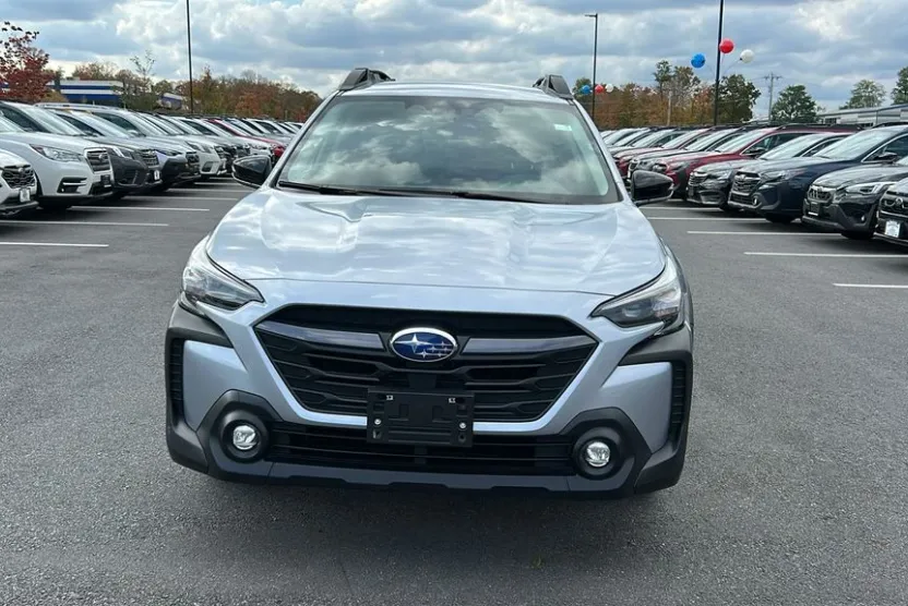 2024 Subaru Outback Premium photo 1
