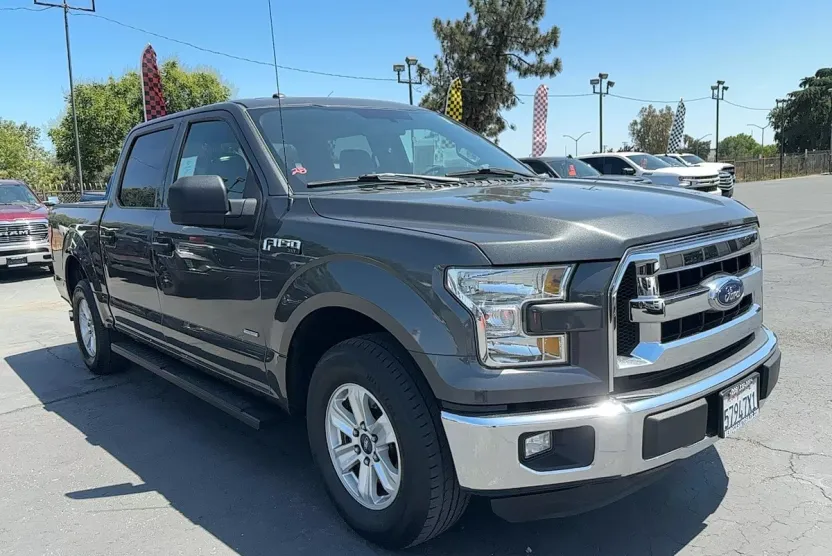 2016 Ford F-150 photo 1