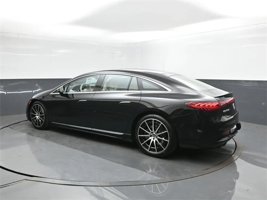 2026 Mercedes Benz EQS Sedan 450 photo 1