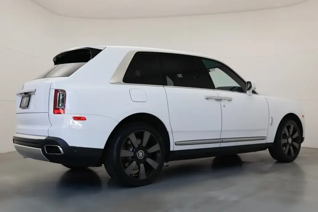 2023 Rolls Royce Cullinan RR31 photo 1