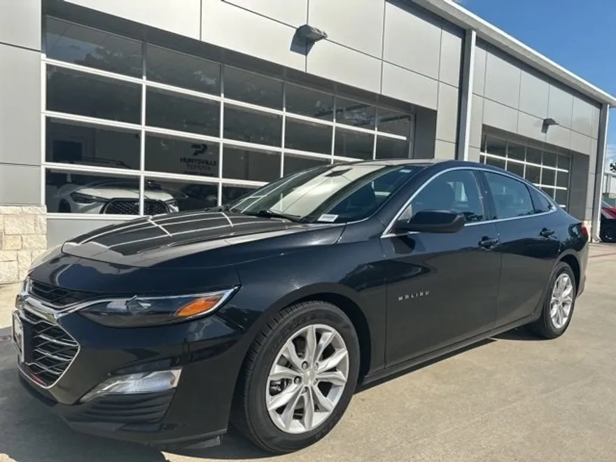 2024 Chevrolet Malibu 1LT photo 1