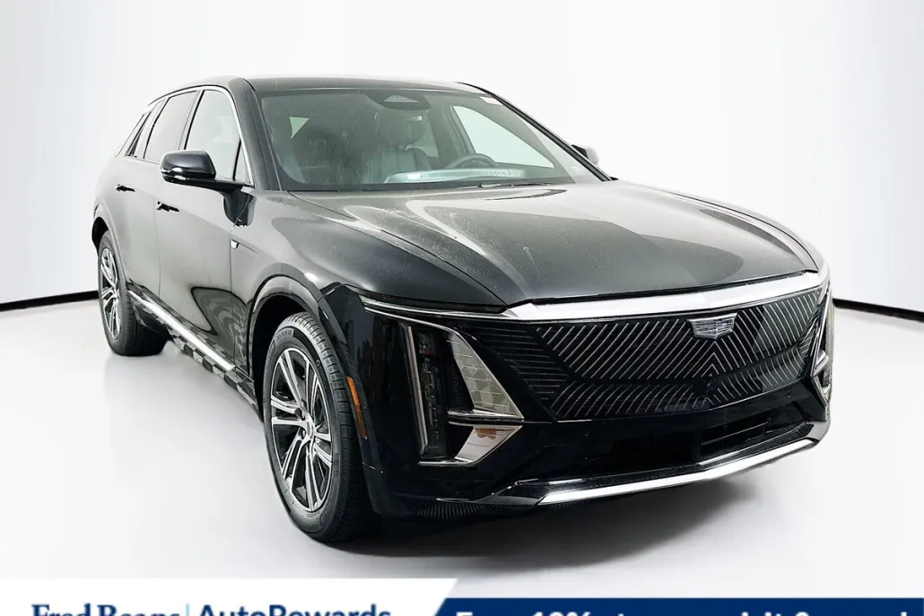 2025 Cadillac Lyriq Luxury photo 1
