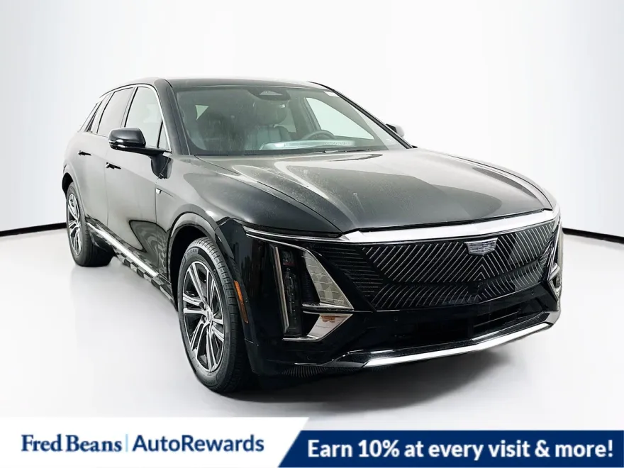2025 Cadillac Lyriq Luxury photo 1