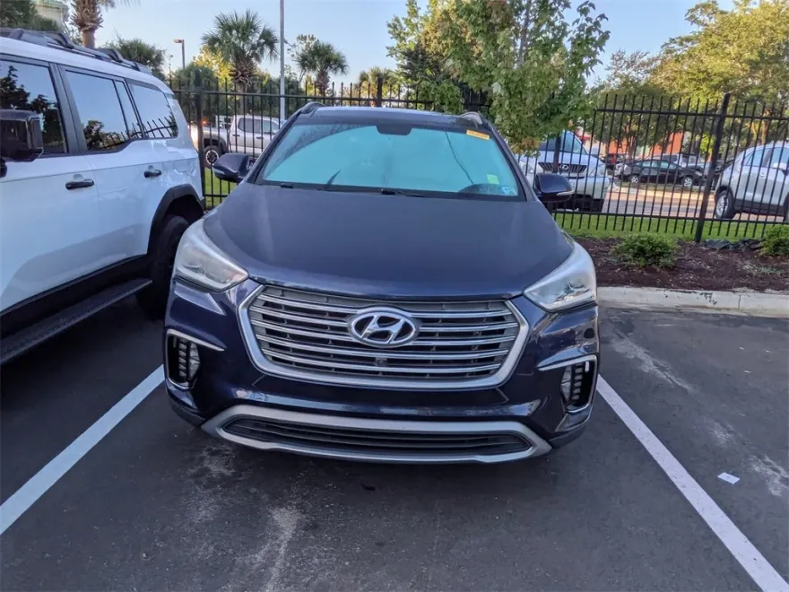 2017 Hyundai Santa Fe Limited Ultimate photo 1