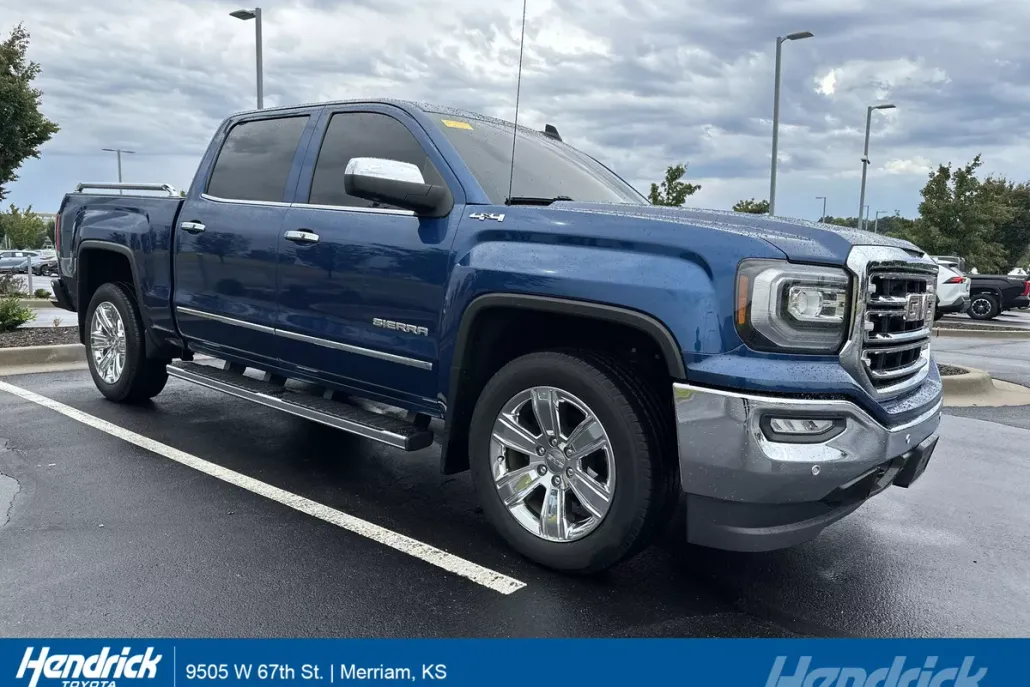 2017 Gmc Sierra 1500 SLT photo 1