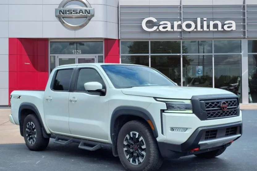 2023 Nissan Frontier PRO-X photo 1