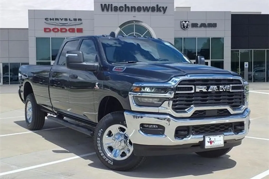 2025 Ram 2500 Tradesman photo 1