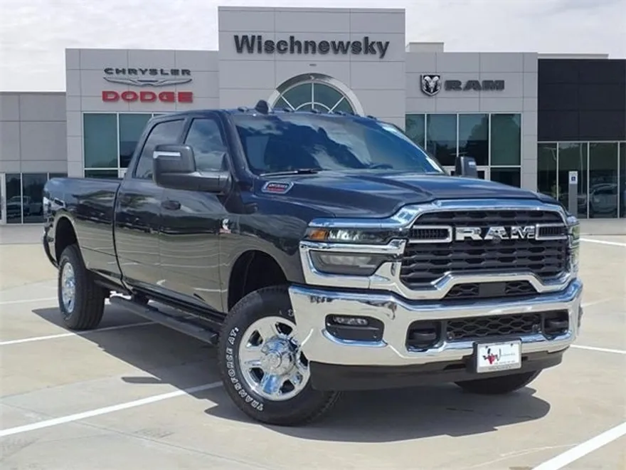 2025 Ram 2500 Tradesman photo 1