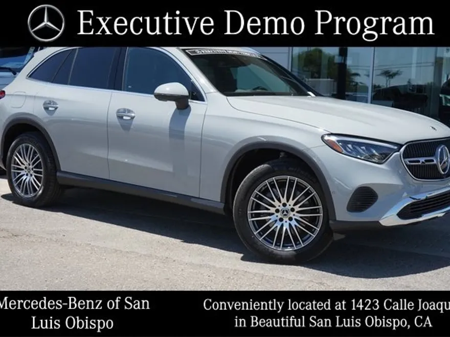 2025 Mercedes Benz GLC 300 4MATIC photo 1