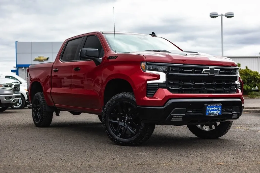 2025 Chevrolet Silverado 1500 LT Trail Boss photo 1