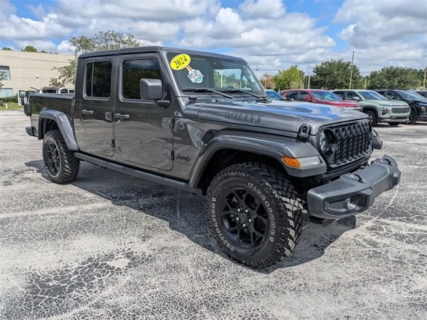 2024 Jeep Gladiator Willys photo 1
