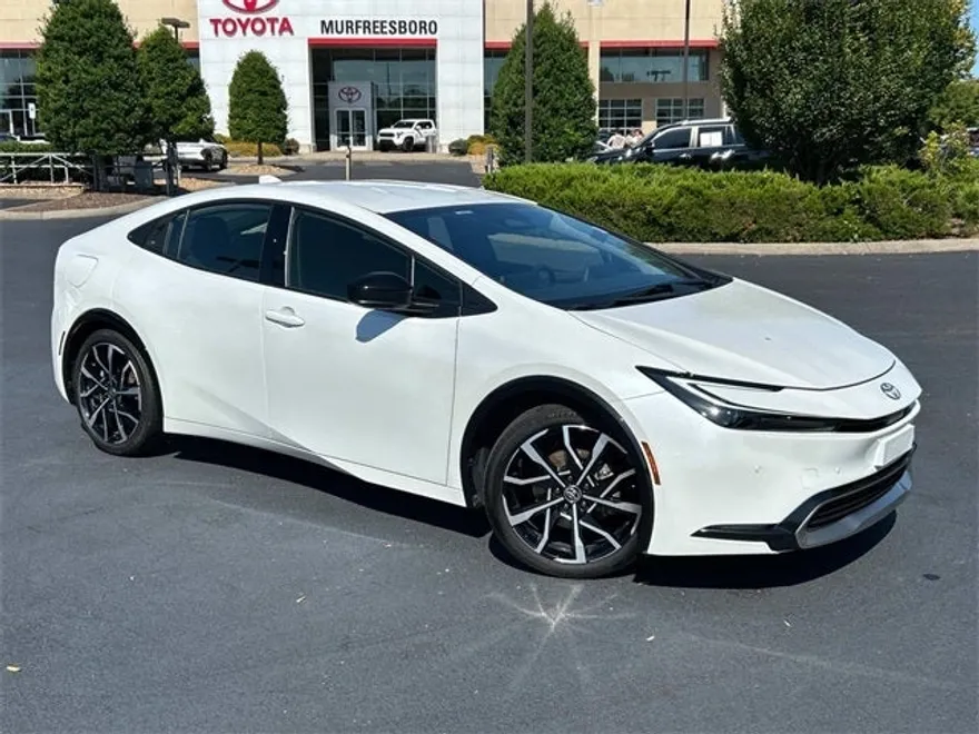 2024 Toyota Prius Prime XSE photo 1