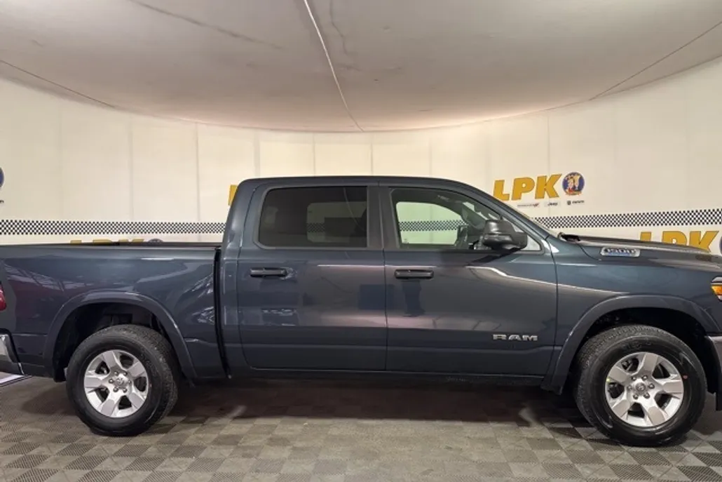 2025 Ram 1500 Big Horn photo 1