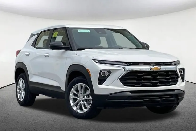 2026 Chevrolet Trailblazer LS photo 1