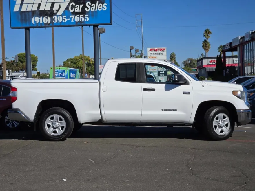 2019 Toyota Tundra SR5 Grade photo 1