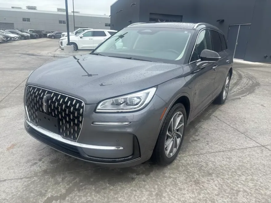 2024 Lincoln Corsair Grand Touring photo 1