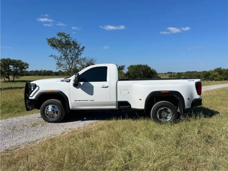 2024 Gmc Sierra HD SLE photo 1