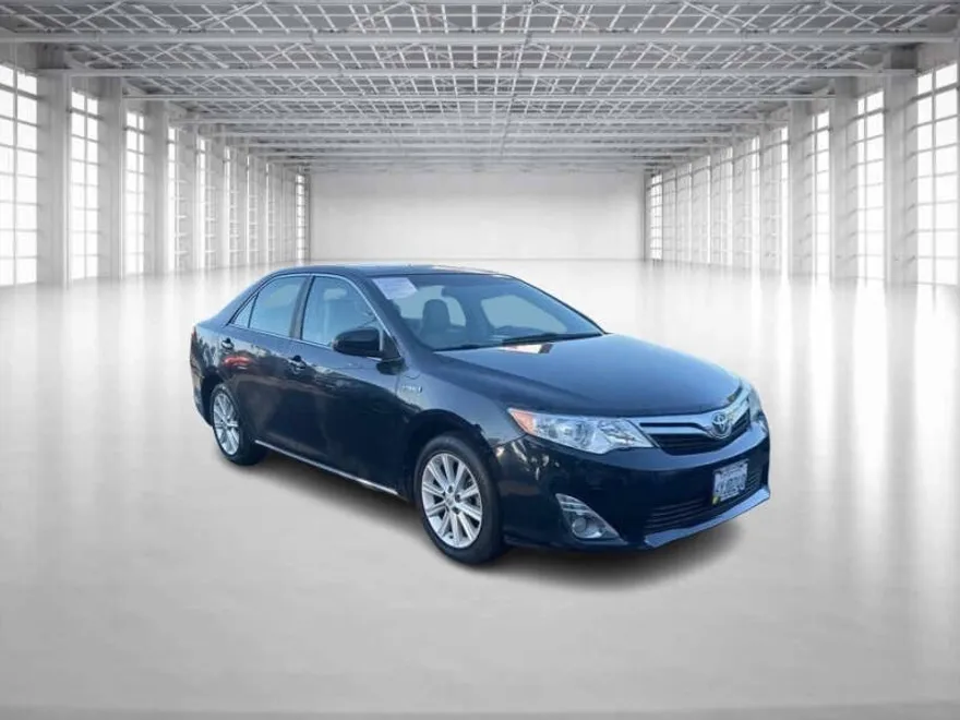 2012 Toyota Camry XLE Hybrid photo 1