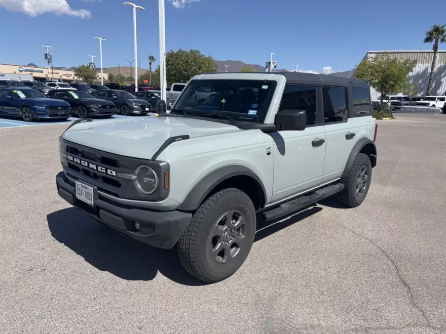 2022 Ford Bronco Big Bend photo 1