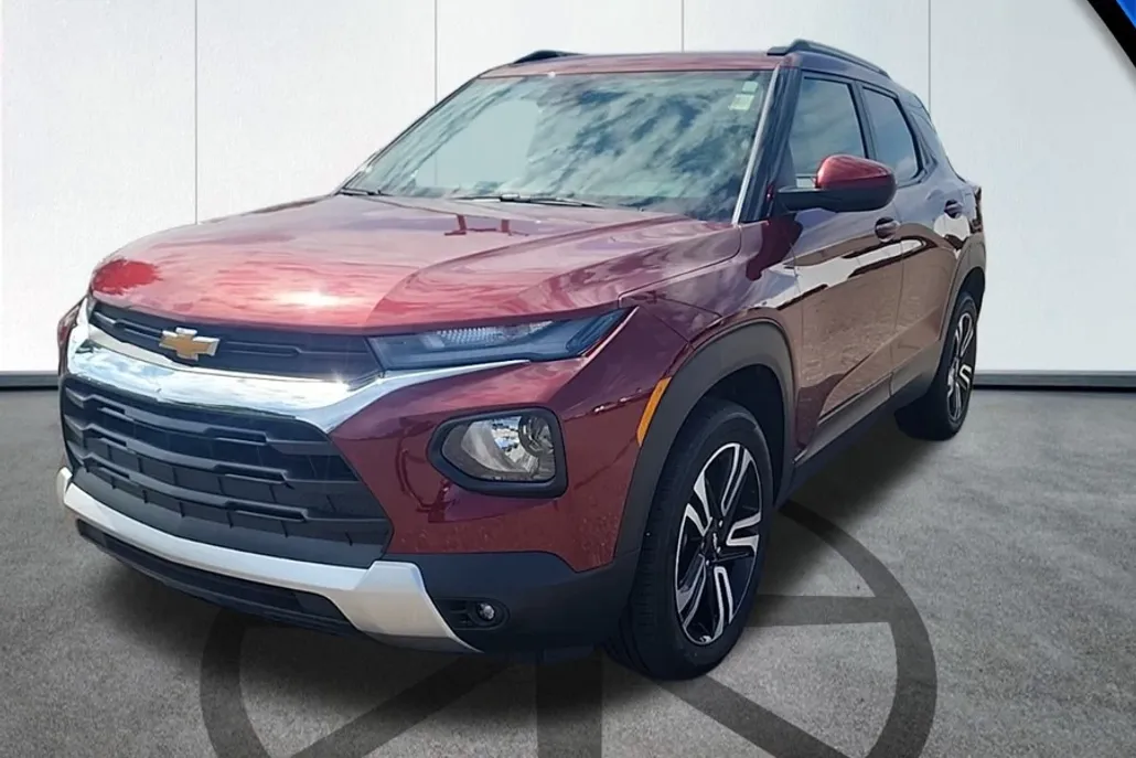 2023 Chevrolet Trailblazer LT photo 1